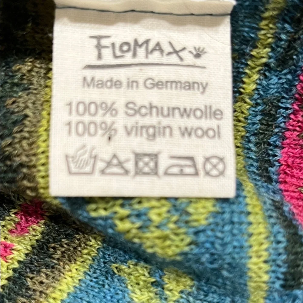 Flomax FAIR ISLE VIRGIN WOOL, MULTICOLORED FLORAL, MADE IN GERMANY SCARF: